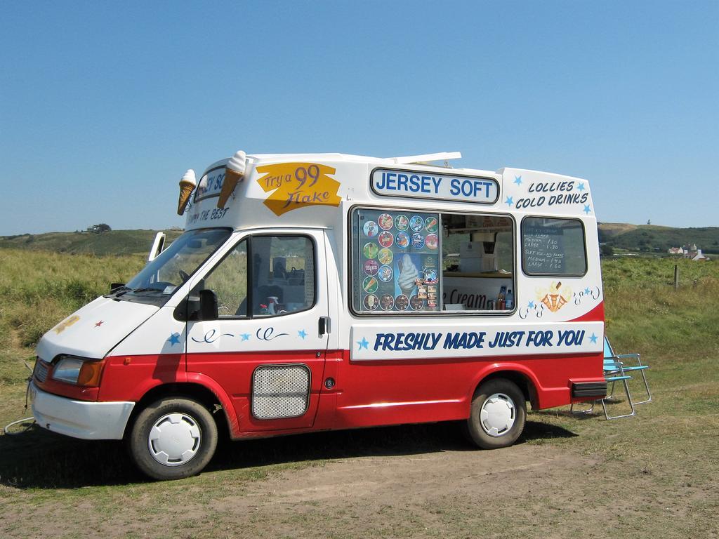 Discovery Bay St Ouen's Екстер'єр фото